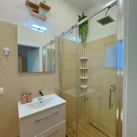 Vasanija * 奥帕提亚