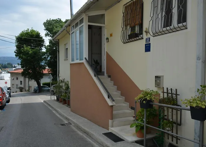 Apartamento Vasanija